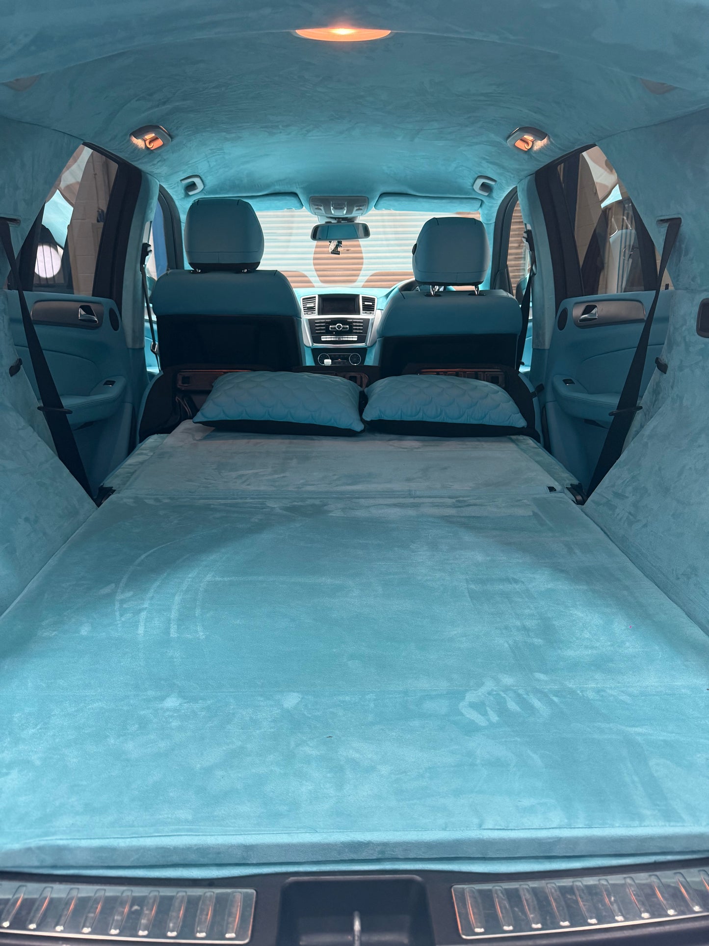 Mercedes ML full baby blue interior - Apollo Elite Package (Full Interior Transformation)